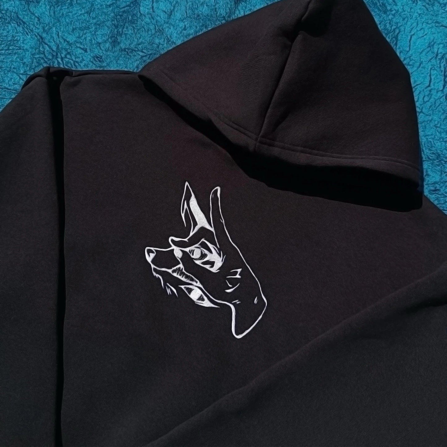 Chainsaw Man Fox Devil Hoodie, Bestickter Anime Hoodie | Embroidered Kon Design