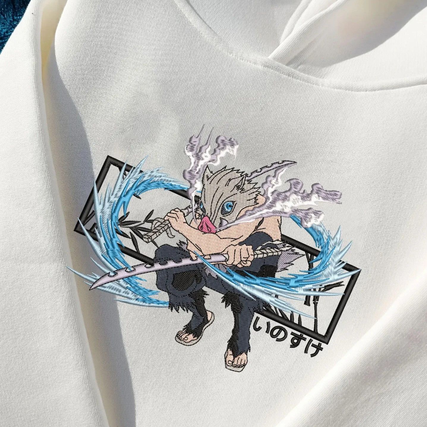 Demon Slayer Inosuke Hoodie | Bestickter Anime Hoodie | Embroidered Anime
